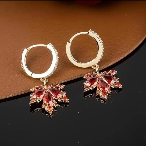 🆕 Maple Leaf Drop Earrings fall - Picture 2 of 7